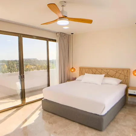 Luxe Penthouse With Rooftop Pool And Grill Apartment *
