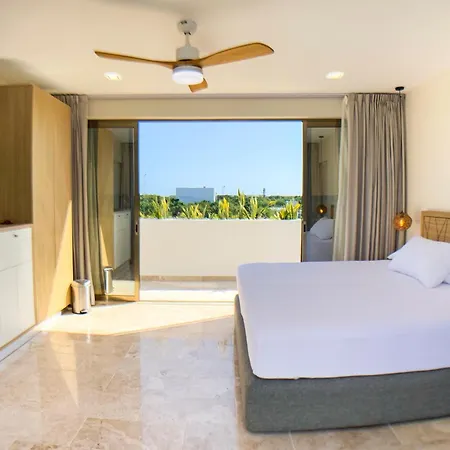 Apartment Luxe Penthouse With Rooftop Pool And Grill *