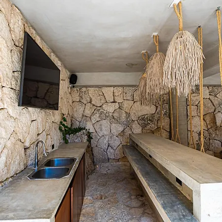 Serene Hideaway With Cenotes Apartment