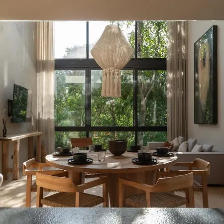 Luxury 3br In A Gated Community Large Pool Holiday home Tulum