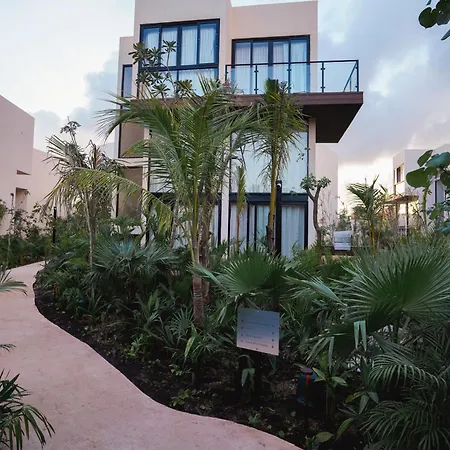 Trobbu Boutique Collection 5* Tulum