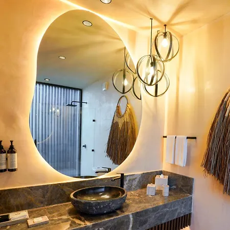 Hotel Trobbu Boutique Collection 5*