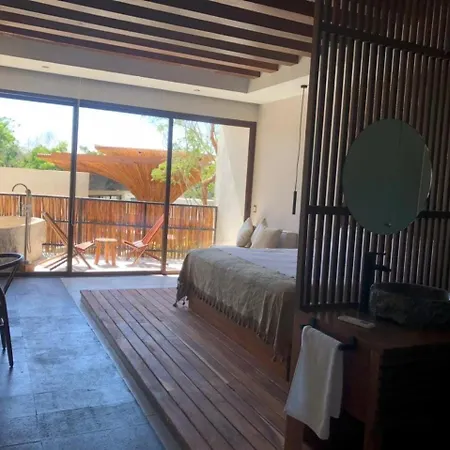 Andora * Tulum