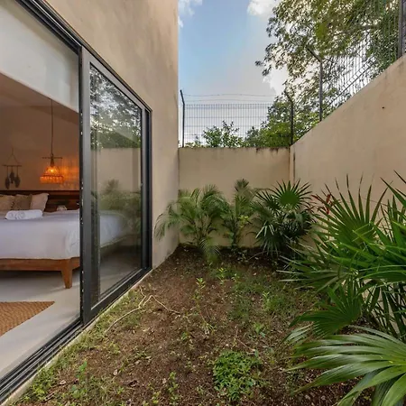 Asana With Stunning Luxury Pool And Private Rooftop Villa