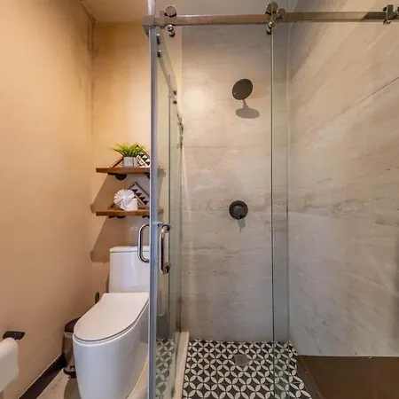 Villa Asana With Stunning Luxury Pool And Private Rooftop