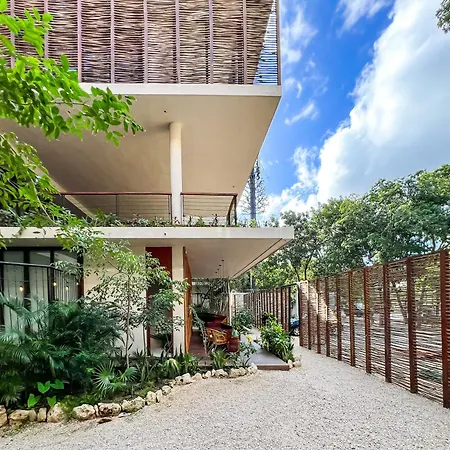Rooftop Paradise 2br In Gated Community