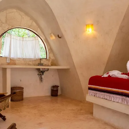 Unique Jungle Dome Ik Lodge