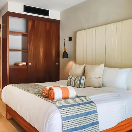 H001b Luxury W A Private Pool Apartment *