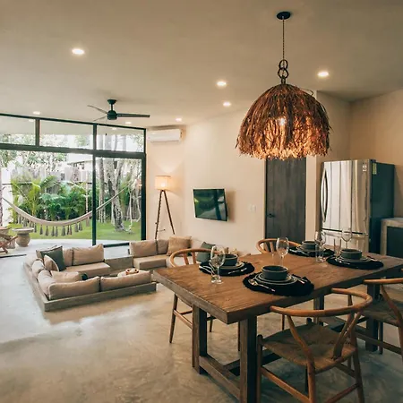 Luxury Jungle Villa-pvt Pool -100mbs- Concierge 8a *