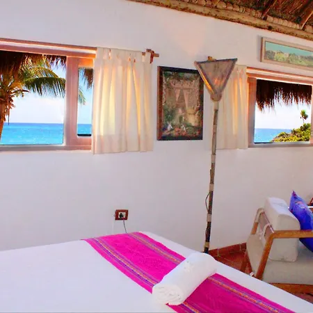 Hotel Piedra Escondida 3*