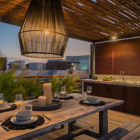Amazing Penthouse Private Pool Close To Apartamento