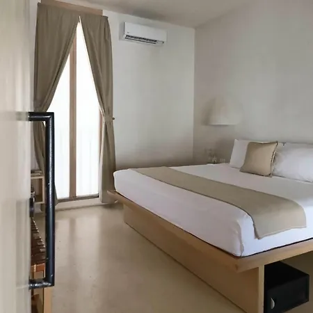 Panamera Hotel 4*