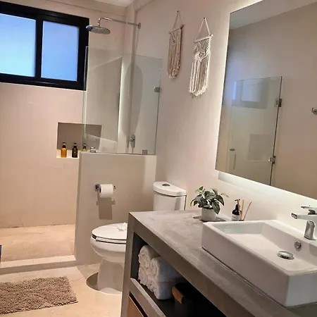 Ximbal 4 Guest Wifi Pool Gym Laundry
