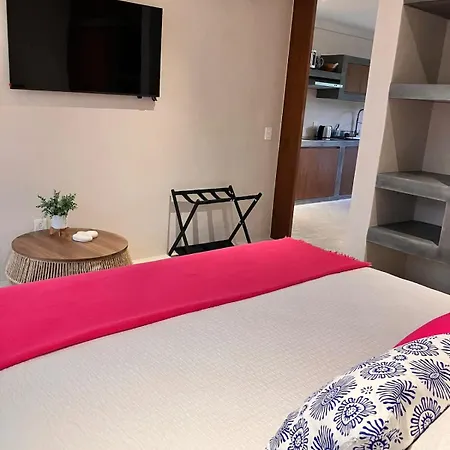 Ximbal 4 Guest Wifi Pool Gym Laundry Apartment *