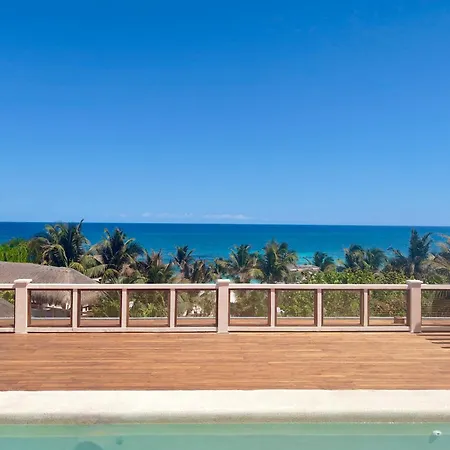 Azucar 3* Tulum