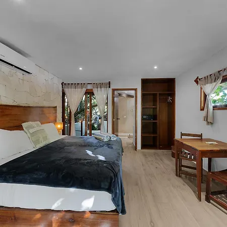 Hotel Playa Canek Beachfront Eco Hotel 4*