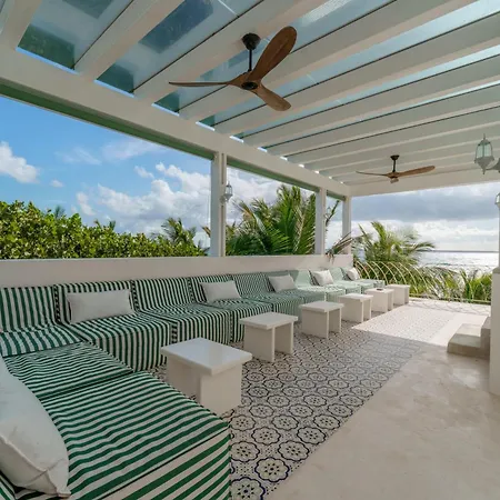 Hotel Sana Beachfront Boutique