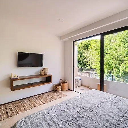 Apartamento 2br Sun Lover's Nest W Gym Rooftop