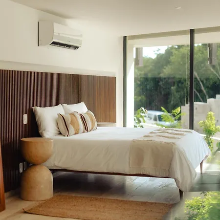 Zentu Loft In With Jacuzzi Apartment