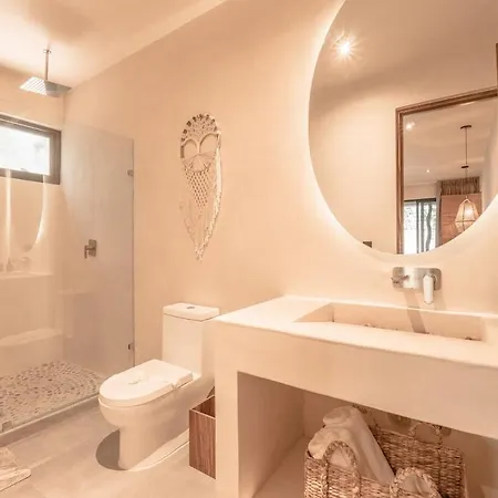 Villa With 2 Pools With Security Guard For 10 Guests