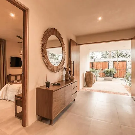 Villa With 2 Pools With Security Guard For 10 Guests