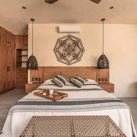 Villa With 2 Pools With Security Guard For 10 Guests *