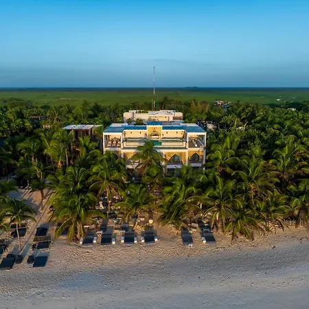 Hotel Sana Beachfront Boutique 5*