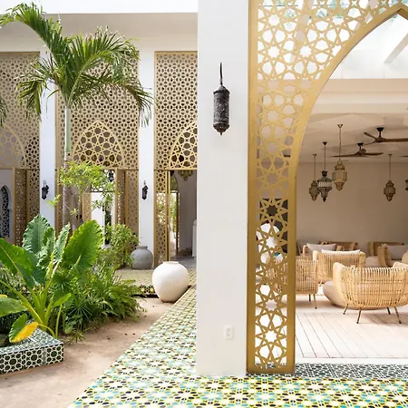Sana Beachfront Boutique