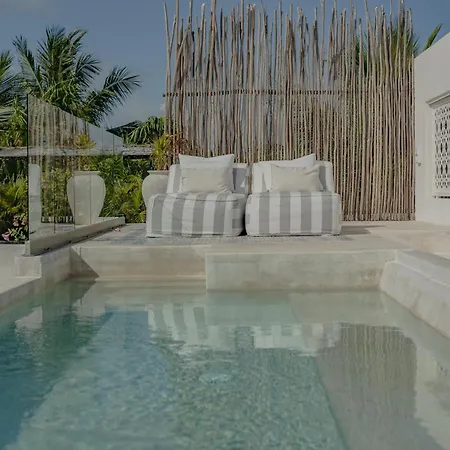 Sana Beachfront Boutique Hotel 5*