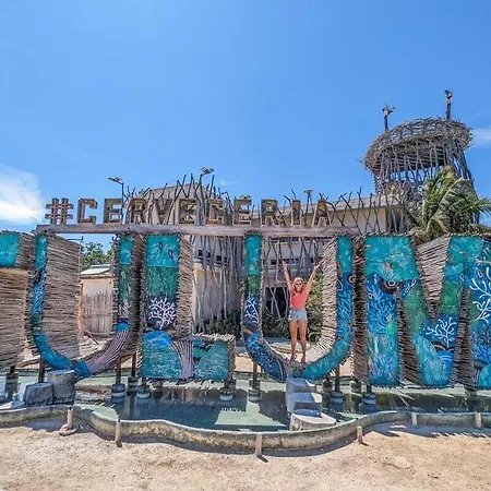 Luxury Near Beach, Fast Wifi & Pool Tulum