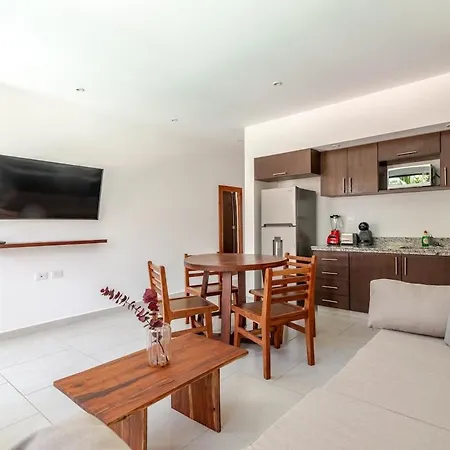 Apartment Luxury Near Beach, Fast Wifi & Pool Tulum