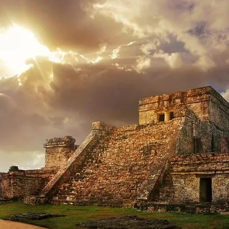 Luxury Near Beach, Fast Wifi & Pool * Tulum