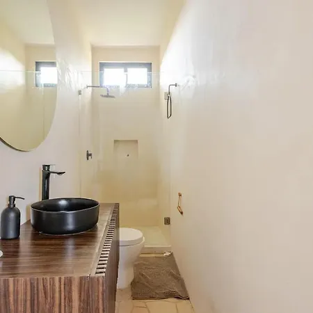 Rev Apartment *