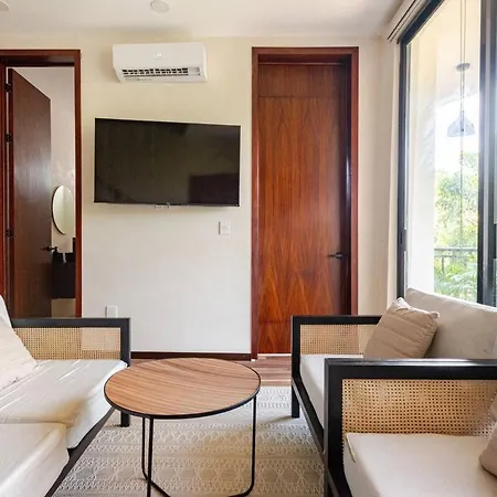 Apartment Rev *