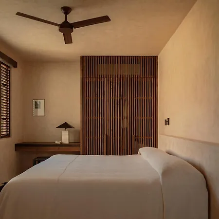 Naboa Hotel 5*