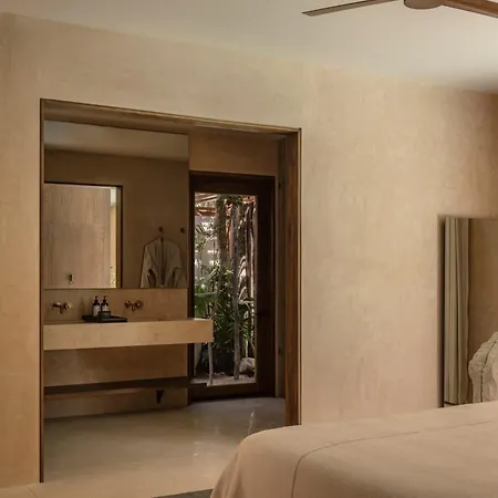 Hotel Naboa 5*