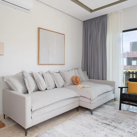 Apartment Amira District