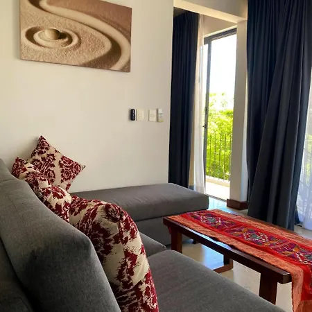 Hotel Zendero