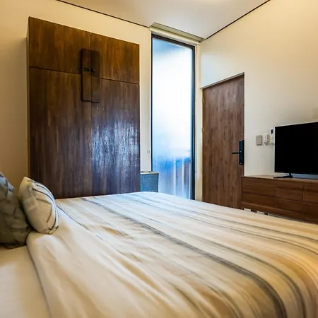 Pelican Breeze C301 Tulum