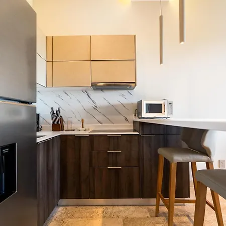 Pelican Breeze C301 Apartment