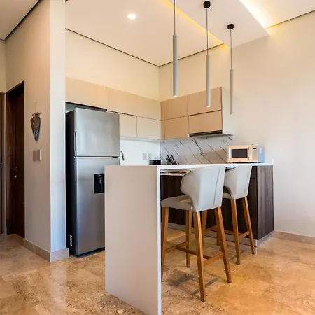 Apartment Pelican Breeze C301 *