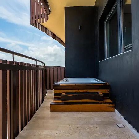 Pelican Breeze C301 Apartment Tulum