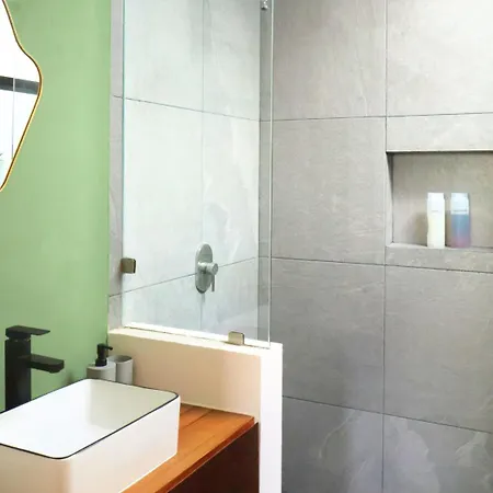 Chan Apartment *