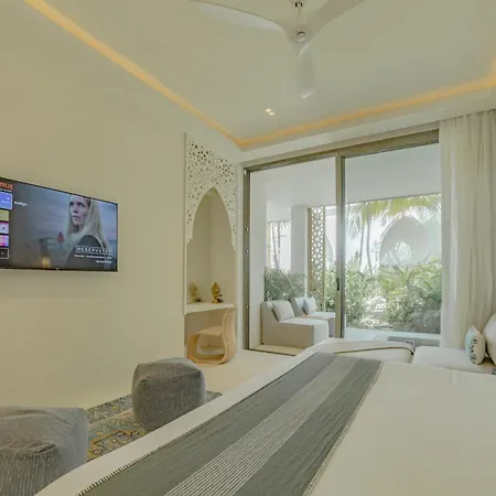 Sana Beachfront Boutique 5*