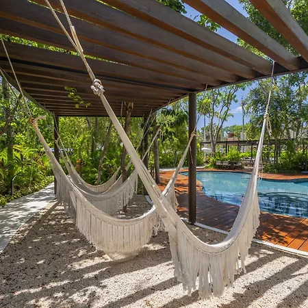 Villa Exclusive 4br In Karanda With Pools And Paddle