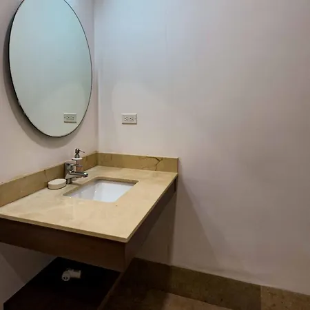 Omara 207 Apartment *