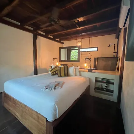 Libelula Beachfront 4*