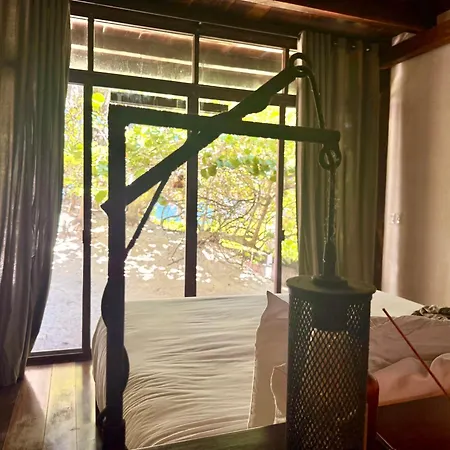 Libelula Beachfront Hotel