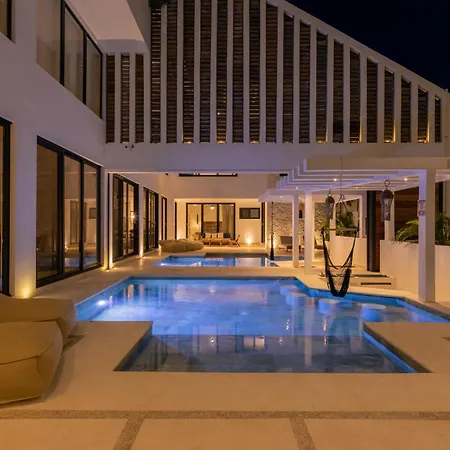 Villa La Coya