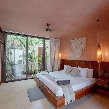Elegant 2br With 2 Pools & Jungle Views Villa *